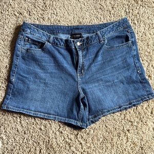 Jean shorts by Lane Bryant⚡️Size 20⚡️Faded blue⚡️Great condition